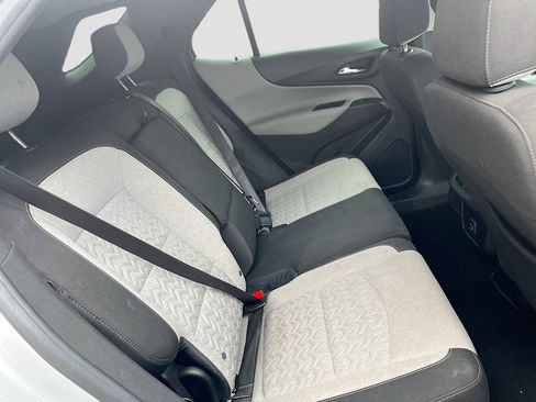 Used 2022 Chevrolet Equinox LS FWD image 24