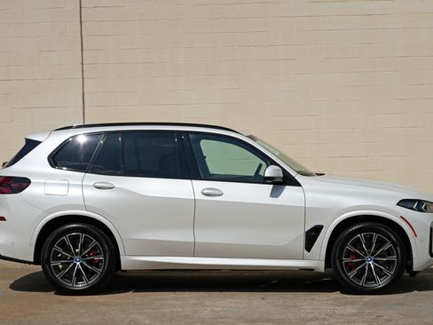 Used 2024 BMW X5 xDrive50e w/ M Sport Package AWD/4WD image 54