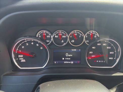 Used 2022 Chevrolet Silverado 1500 LT w/ Z71 Off-Road Package AWD/4WD image 10