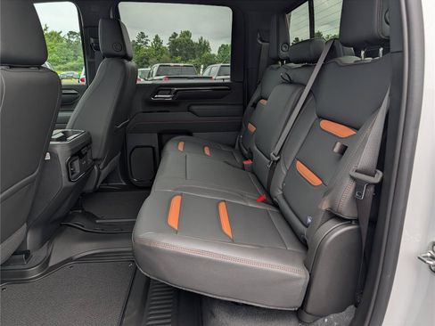 New 2026 GMC Sierra 2500 AT4 w/ AT4 Premium Plus Package AWD/4WD image 35