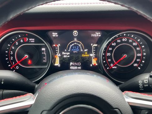Used 2018 Jeep Wrangler Unlimited Rubicon AWD/4WD image 25