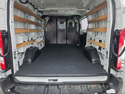 Used 2024 Ford Transit 250 Low Roof w/ Exterior Upgrade Package image 29