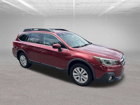 Used 2018 Subaru Outback 2.5i Premium w/ Protection Package #1 AWD/4WD image 8