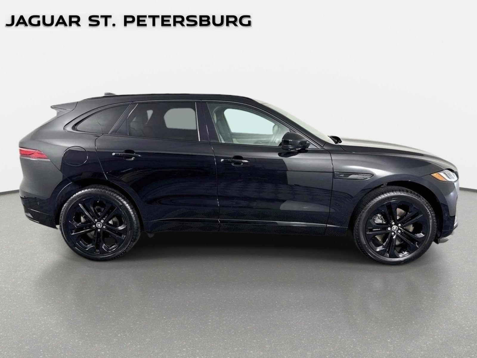 Used 2026 Jaguar F-PACE R-Dynamic S AWD/4WD image 4