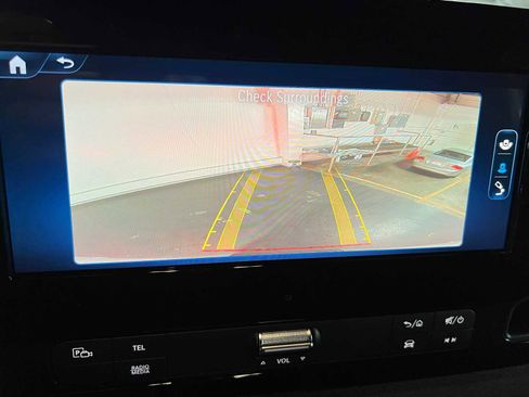 Used 2025 Mercedes-Benz Sprinter 2500 image 34