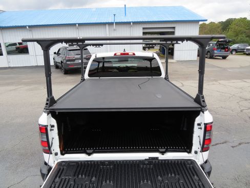 Used 2022 Nissan Frontier S w/ Technology Package image 12