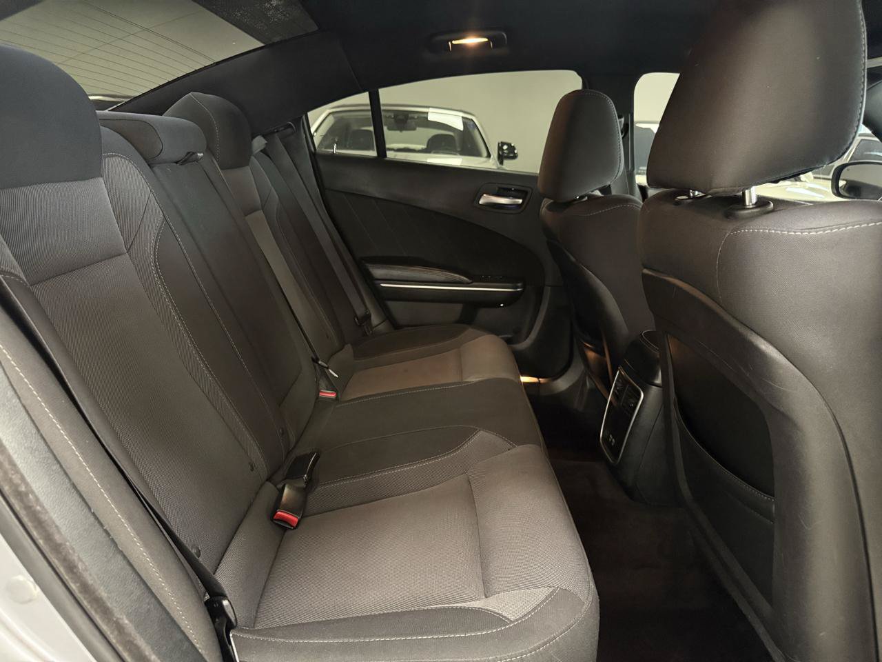 Used 2017 Dodge Charger SXT RWD image 19