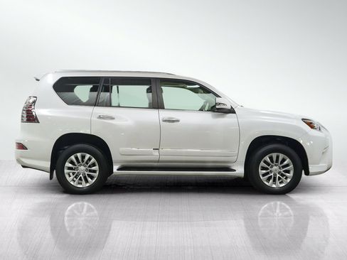 Used 2014 Lexus GX 460 w/ Premium Package AWD/4WD image 6