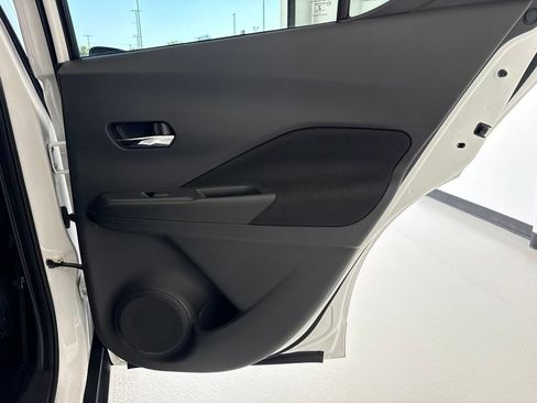 Used 2023 Nissan Kicks SV FWD image 29