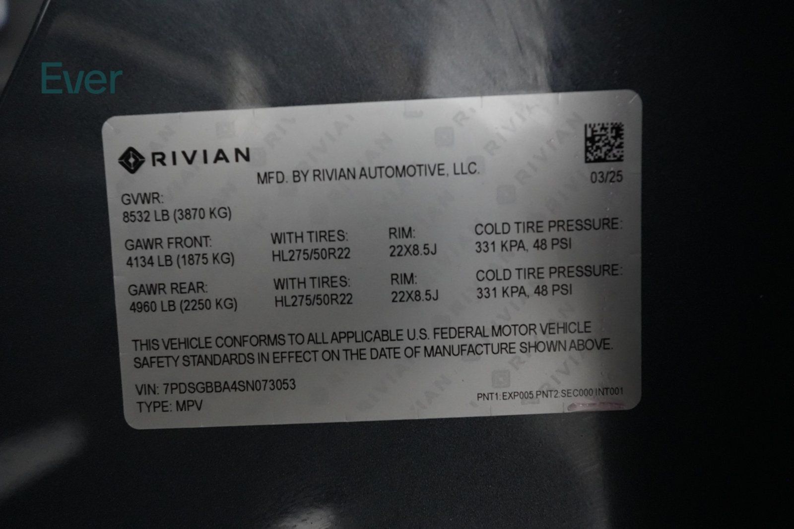 Used 2025 Rivian R1S Adventure Dual AWD/4WD image 32