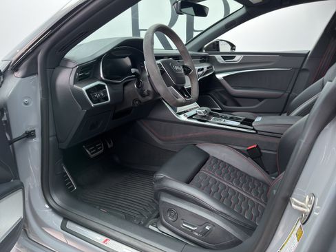 Used 2023 Audi RS 7 Sportback w/ Carbon Optic Package AWD/4WD image 16