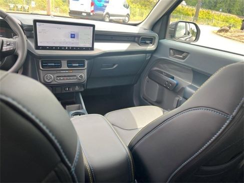 New 2025 Ford Maverick Lobo image 26