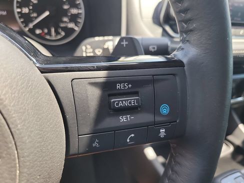 Used 2021 Nissan Rogue SV w/ Premium Package FWD image 28