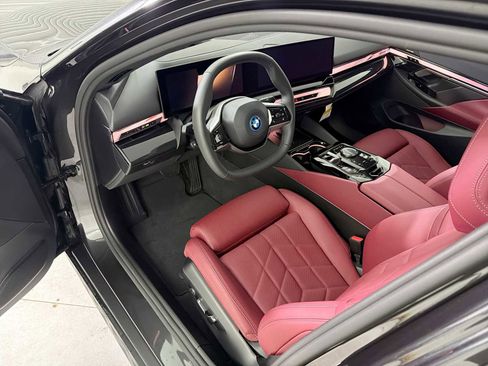 Certified 2026 BMW i5 eDrive40 AWD/4WD image 11