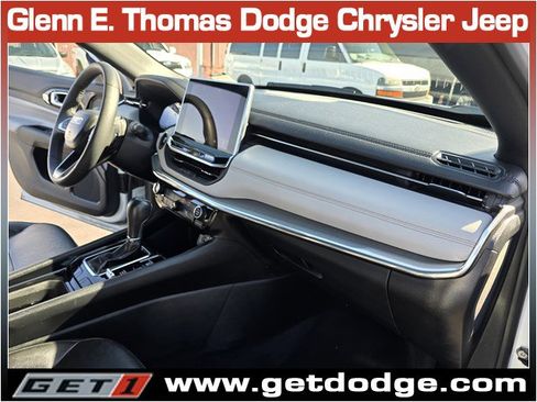 Certified 2023 Jeep Compass Limited image 31