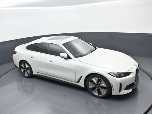 Used 2023 BMW i4 eDrive40 w/ Premium Package RWD image 29
