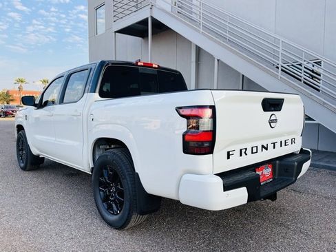 New 2026 Nissan Frontier SV image 5
