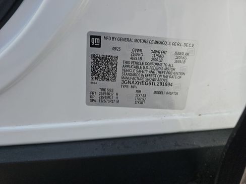 Used 2026 Chevrolet Equinox LT FWD image 34