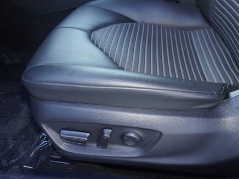 Certified 2023 Toyota Camry SE image 11