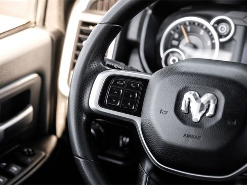 Used 2021 RAM 2500 Big Horn image 13