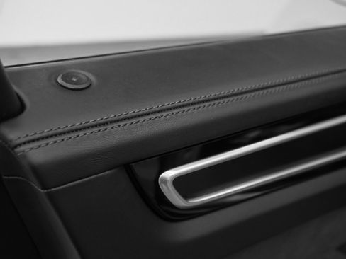 Used 2023 Porsche Cayenne GTS image 53