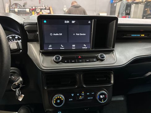 Used 2022 Ford Maverick XL image 27