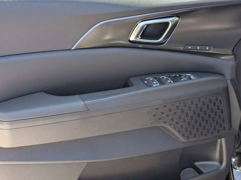 New 2026 Kia Carnival SX image 12