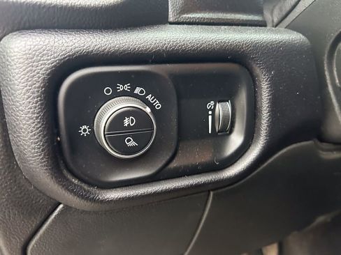 Used 2022 RAM 2500 Big Horn w/ Level C Equiment Group image 11