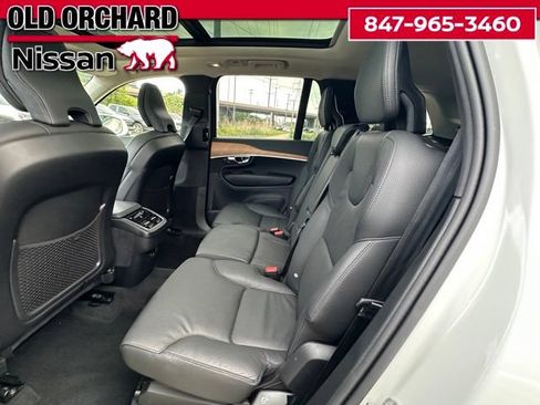 Used 2025 Volvo XC90 B6 Ultra AWD/4WD image 11