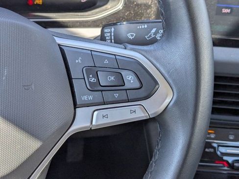 Used 2025 Volkswagen Jetta SE image 17