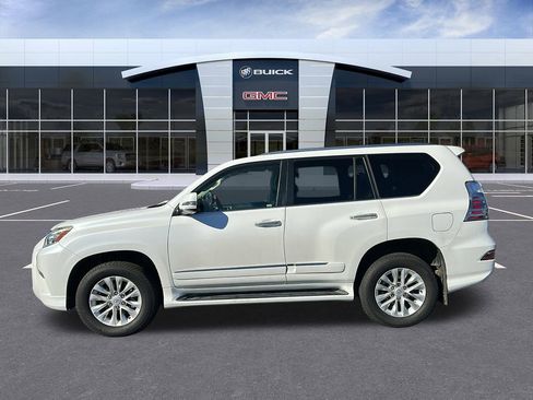 Used 2015 Lexus GX 460 image 2