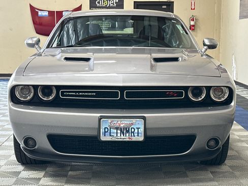 Used 2015 Dodge Challenger R/T w/ Quick Order Package 28B R/T RWD image 9
