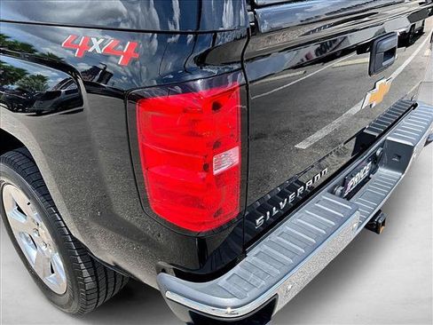 Used 2018 Chevrolet Silverado 1500 LT w/ All Star Edition AWD/4WD image 29