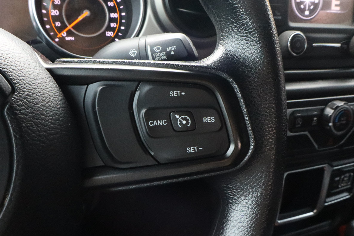 Used 2020 Jeep Gladiator Sport AWD/4WD image 32