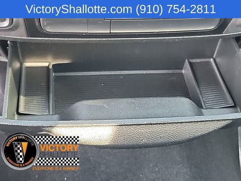 Certified 2022 RAM 1500 Classic SLT RWD image 9
