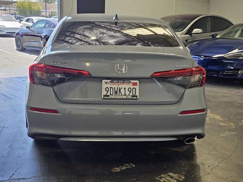 Used 2022 Honda Civic Sport image 3