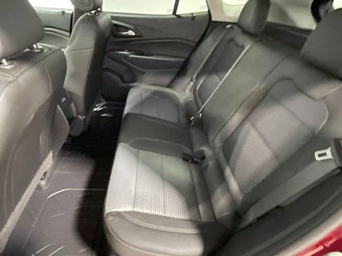 Certified 2024 Chevrolet Trax LT image 20