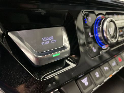 New 2025 GMC Sierra 2500 Denali w/ Denali Reserve Package image 17