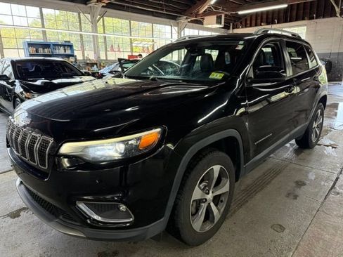 Used 2019 Jeep Cherokee Limited AWD/4WD image 1