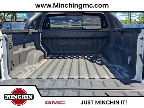 Used 2024 Chevrolet Colorado ZR2 w/ ZR2 Convenience Package III AWD/4WD image 27