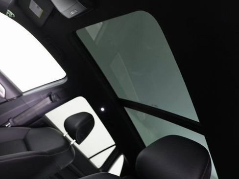 Used 2020 Volkswagen Atlas Cross Sport SEL image 12