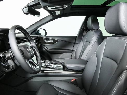 New 2025 Audi Q8 Premium image 7