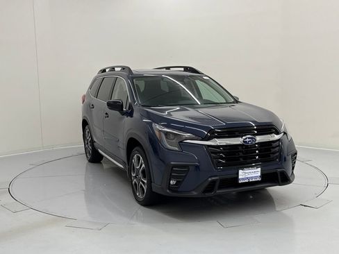 New 2025 Subaru Ascent Limited image 7