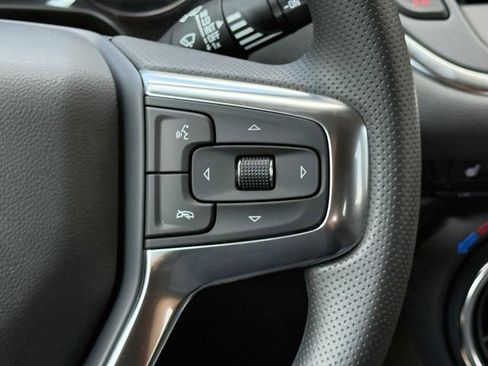 New 2025 Chevrolet Blazer LT image 30