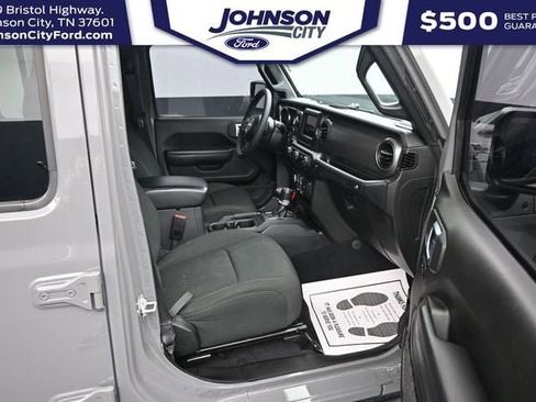 Used 2023 Jeep Wrangler Unlimited Sport AWD/4WD image 14