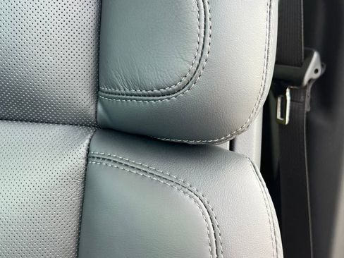 New 2026 Lincoln Navigator Reserve AWD/4WD image 15