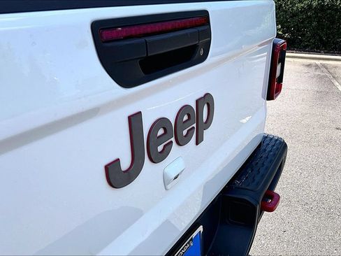 Used 2020 Jeep Gladiator Rubicon AWD/4WD image 25