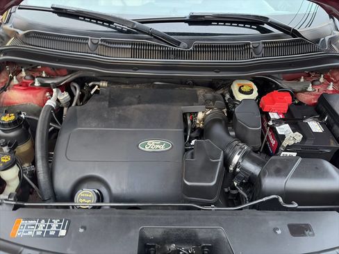 Used 2014 Ford Explorer XLT w/ Equipment Group 202A image 18