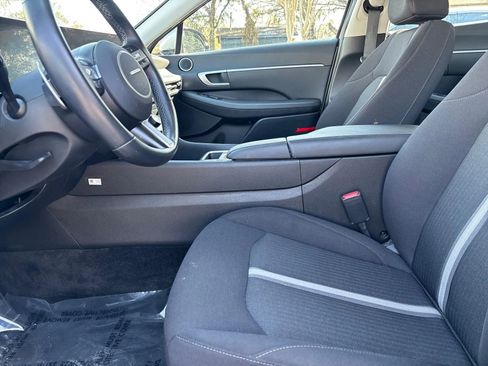 Used 2025 Hyundai Sonata SEL FWD image 10