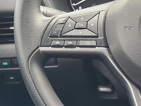 Used 2024 Nissan Sentra SV image 28